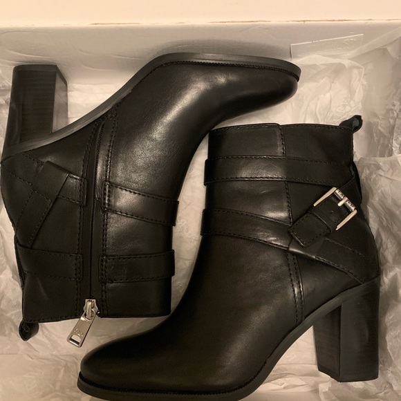 Ralph Lauren Cassy Leather Ankle Booties - Picture 6 of 7